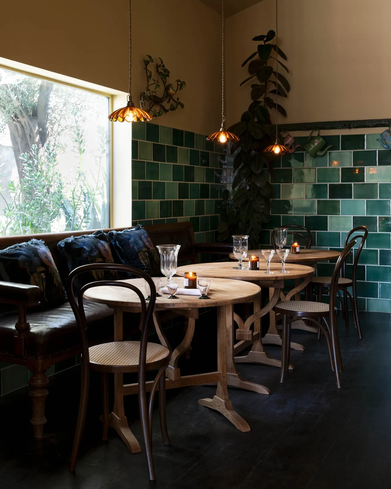 The Bentwood Café Chair | deVOL Kitchens